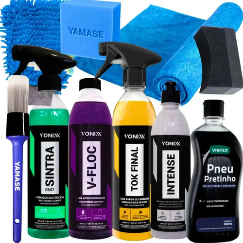Kit com três frascos de produtos de lavagem automotiva